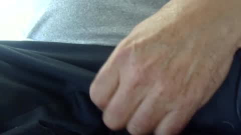 Snapshot of gent063 chatting on June 15, 1:13 pm gent063 online show from June 15, 1:13 pm