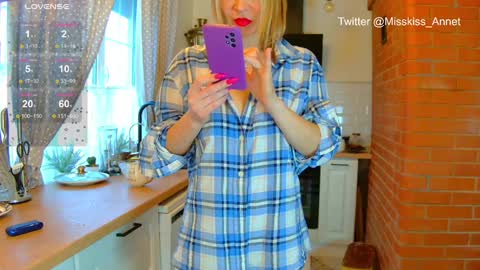 Anna online show from January 24, 11:04 am