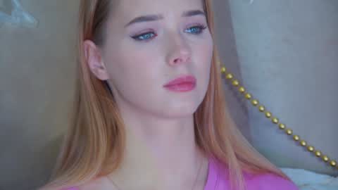 Snapshot of gentlerossi chatting on December 18, 2:21 am GentleRossi online show from December 18, 2:21 am