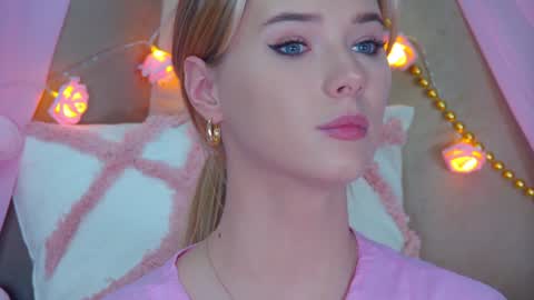 Snapshot of gentlerossi chatting on January 18, 8:51 pm GentleRossi online show from January 18, 8:51 pm