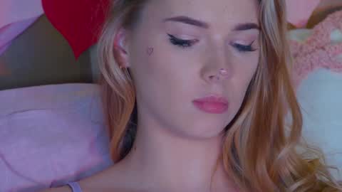 Snapshot of gentlerossi chatting on February 16, 1:03 am GentleRossi online show from February 16, 1:03 am