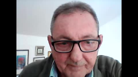 Snapshot of georg1412 chatting on February 5, 1:27 pm georg1412 online show from February 5, 1:27 pm