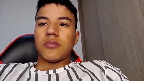 Snapshot of george_cams1 chatting on February 15, 10:31 pm Jorge online show from February 15, 10:31 pm