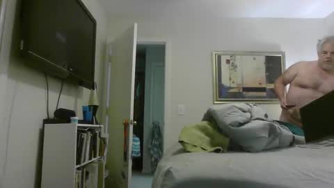 Snapshot of georgiagooner chatting on October 28, 11:25 am ProudGooner online show from October 28, 11:25 am