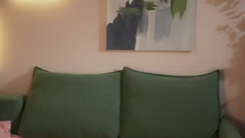 georgiamorandi online show from December 19, 10:56 am