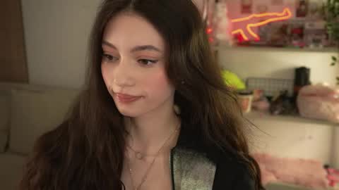 Snapshot of georgiamorandi chatting on May 7, 11:04 am georgiamorandi online show from May 7, 11:04 am