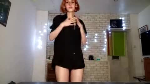 Snapshot of georgianahaeussler chatting on May 31, 3:08 pm Ellie online show from May 31, 3:08 pm