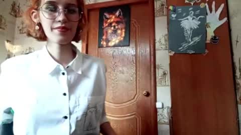 Snapshot of georgianahaeussler chatting on June 7, 3:38 pm Ellie online show from June 7, 3:38 pm