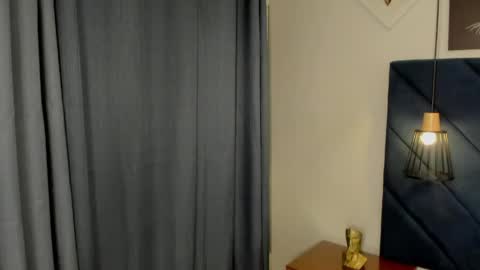 Snapshot of georgina_sensuelle chatting on June 3, 10:51 am Georgina online show from June 3, 10:51 am
