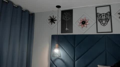 Snapshot of georgina_sensuelle chatting on June 6, 10:53 am Georgina online show from June 6, 10:53 am