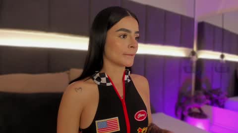 Kendal  online show from December 19, 11:14 pm