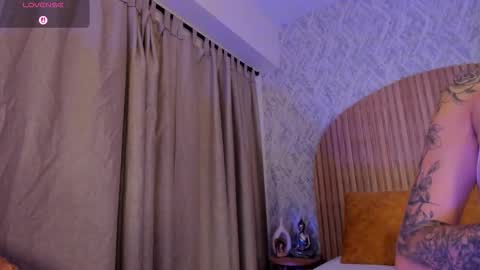 Kendal  online show from November 8, 2:39 pm