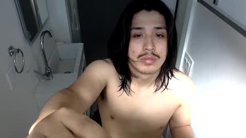 Snapshot of geovanny683803 chatting on February 24, 9:09 pm dragon online show from February 24, 9:09 pm