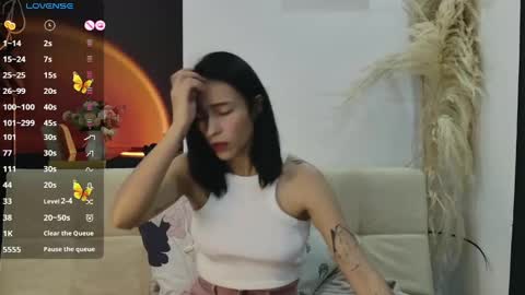 Snapshot of gerberablooms77 chatting on February 16, 11:37 pm gerberablooms77 online show from February 16, 11:37 pm