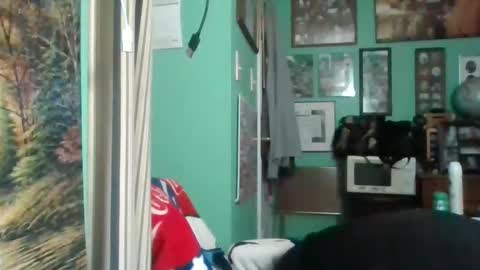 Snapshot of gericd1166 chatting on March 8, 8:51 am geriCD420 online show from March 8, 8:51 am