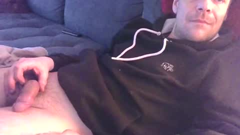 German33FFM1 online show from March 2, 6:59 am