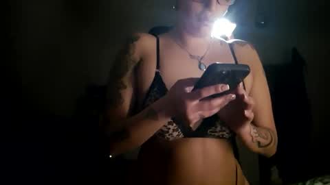 A  A online show from January 24, 2:49 am