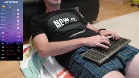 Snapshot of germanpenis90 chatting on September 13, 8:30 pm Nick online show from September 13, 8:30 pm