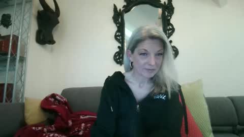 germansweety online show from January 10, 2:19 pm
