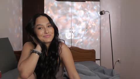 Snapshot of germiona_shine chatting on February 12, 5:37 am Germiona online show from February 12, 5:37 am