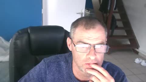 Snapshot of geronemo62 chatting on October 21, 3:35 pm geronemo62 online show from October 21, 3:35 pm