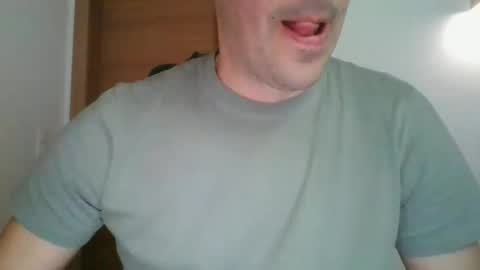 Snapshot of geronimo_2 chatting on February 12, 2:12 pm geronimo_2 online show from February 12, 2:12 pm