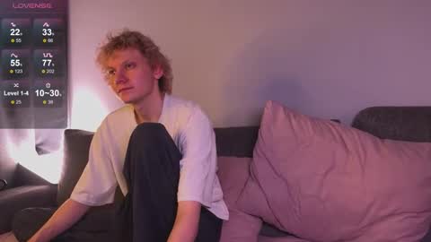 Liz and Mark online show from September 11, 7:25 pm