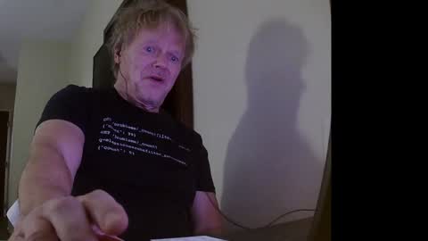 Snapshot of gethyn chatting on January 1, 5:44 pm Gethyn online show from January 1, 5:44 pm