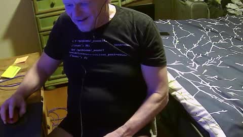 Snapshot of gethyn chatting on February 1, 7:05 am Gethyn online show from February 1, 7:05 am