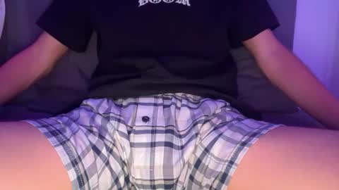 Snapshot of gh0st_boy_ chatting on May 10, 2:06 am gh0st_boy_ online show from May 10, 2:06 am