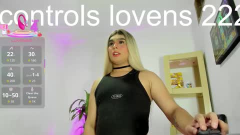 L A U R A online show from September 14, 1:49 am