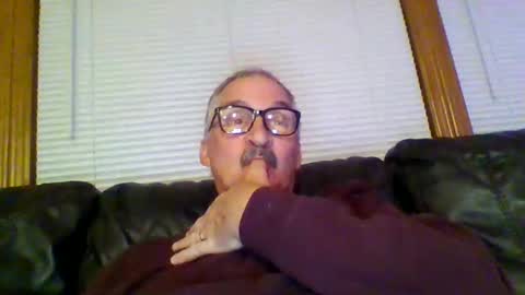 Snapshot of ghost2534 chatting on December 6, 5:53 am ghost2534 online show from December 6, 5:53 am