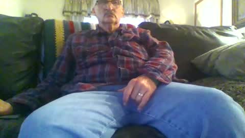 Snapshot of ghost2534 chatting on April 26, 11:57 pm ghost2534 online show from April 26, 11:57 pm