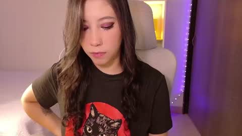 Snapshot of ghost_girl20 chatting on June 18, 10:25 pm Im Jenn Next stream Monday - start -5 GMT online show from June 18, 10:25 pm
