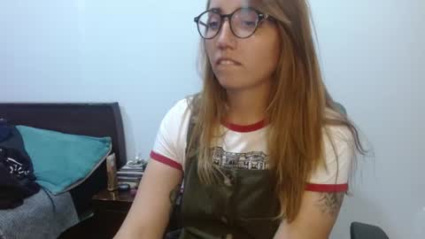 Snapshot of ghostcrimson chatting on July 4, 3:13 am andy online show from July 4, 3:13 am