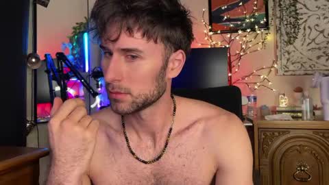 big boy ghost face online show from November 1, 2:35 am