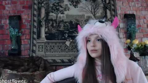 ghostflower online show from September 18, 5:59 pm