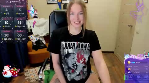 Snapshot of ghostly_temptation chatting on February 17, 8:15 pm Sweety online show from February 17, 8:15 pm