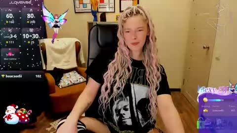 Snapshot of ghostly_temptation chatting on February 25, 8:18 pm Sweety online show from February 25, 8:18 pm