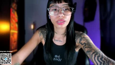 Sara online show from December 18, 8:15 pm