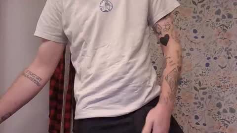 Snapshot of ghostofmd chatting on October 16, 1:23 pm Ghost online show from October 16, 1:23 pm