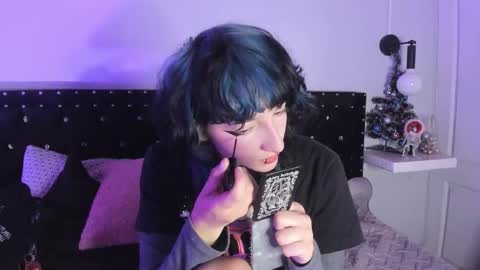 Allison  online show from December 19, 9:44 pm