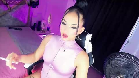 Gia Ferrara online show from April 24, 2:36 am