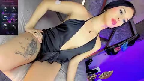 Gia Ferrara online show from June 28, 5:19 pm
