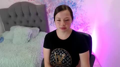 Snapshot of gia_atm chatting on September 9, 2:49 pm Gia atm online show from September 9, 2:49 pm