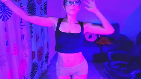 Snapshot of gia_flame_ chatting on October 28, 2:15 am gia_flame_ online show from October 28, 2:15 am