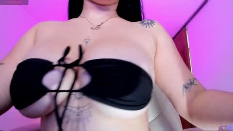 Gia lowry online show from January 18, 5:48 pm