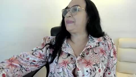 Snapshot of gia_nahomi chatting on January 5, 4:47 am nahomi online show from January 5, 4:47 am