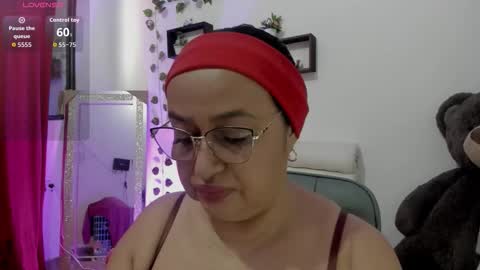 Snapshot of gia_nahomi chatting on October 5, 4:05 pm nahomi online show from October 5, 4:05 pm
