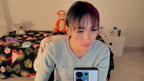 GIA WHITE Independet  online show from October 13, 11:54 am